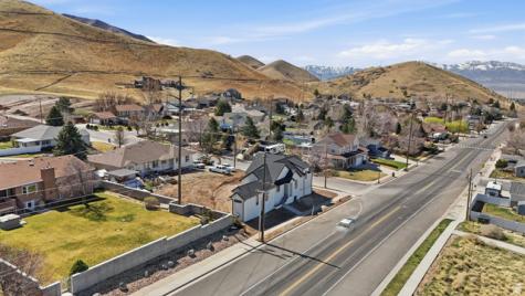 594 E Skyline Tooele UT 84074