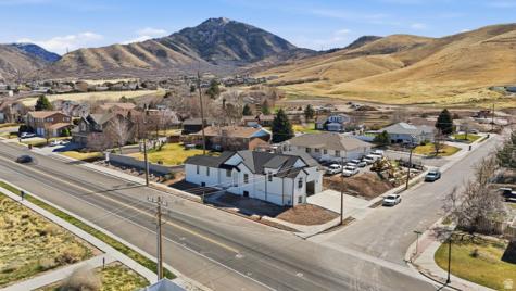 594 E Skyline Tooele UT 84074
