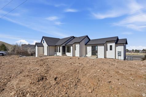 594 E Skyline Tooele UT 84074