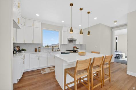 594 E Skyline Tooele UT 84074