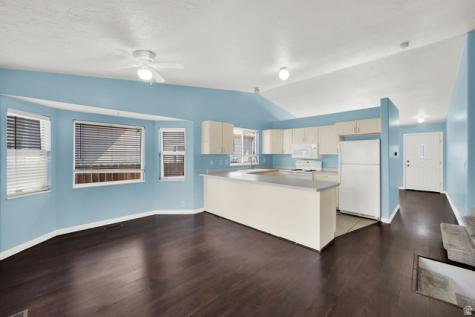 1245 E 3125 N Layton UT 84040