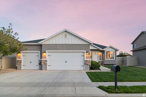 1830 E Cedar Trails Way S Eagle Mountain UT 84005