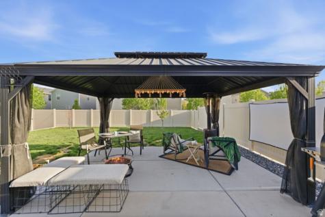 1830 E Cedar Trails Way S Eagle Mountain UT 84005
