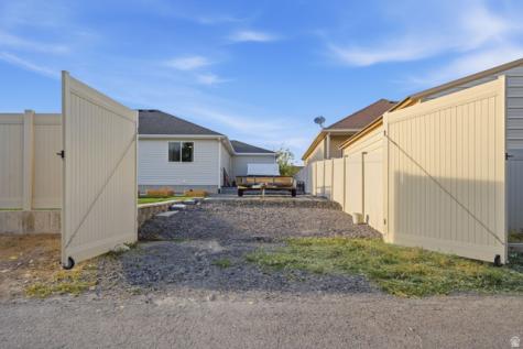 1830 E Cedar Trails Way S Eagle Mountain UT 84005