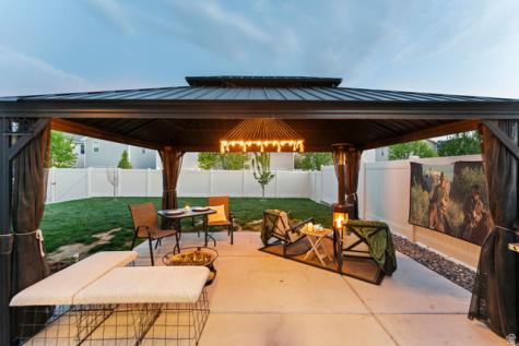 1830 E Cedar Trails Way S Eagle Mountain UT 84005