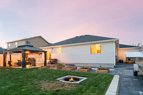 1830 E Cedar Trails Way S Eagle Mountain UT 84005