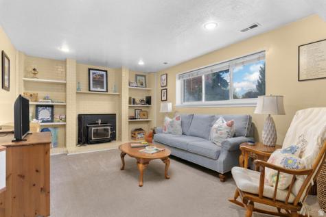 1758 E Abbedale Lane E Sandy UT 84092