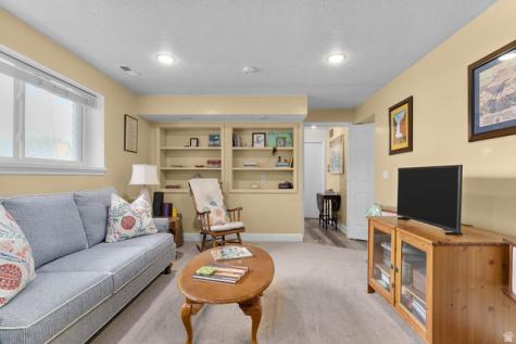 1758 E Abbedale Lane E Sandy UT 84092