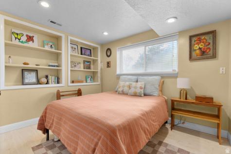 1758 E Abbedale Lane E Sandy UT 84092