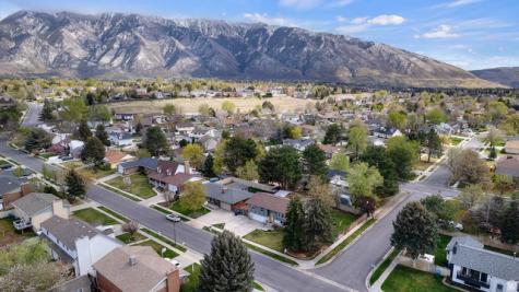 1758 E Abbedale Lane E Sandy UT 84092