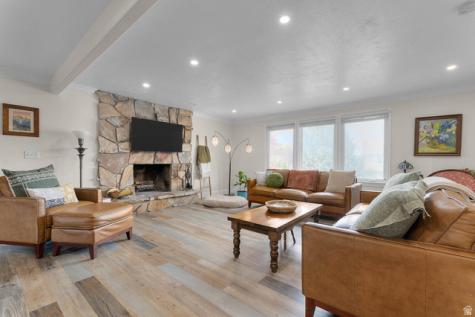 1758 E Abbedale Lane E Sandy UT 84092