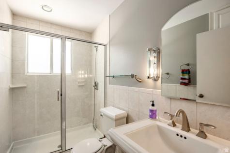 3331 E Larchmont Drive S Salt Lake City UT 84109