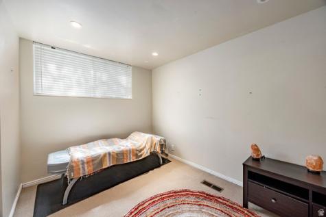 3331 E Larchmont Drive S Salt Lake City UT 84109