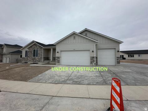 2406 E Morning Glory Way Eagle Mountain UT 84005