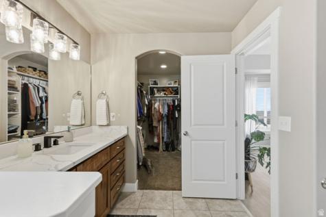 555 N 750 E Hyde Park UT 84318