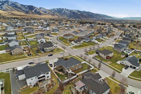 555 N 750 E Hyde Park UT 84318