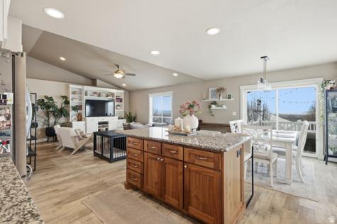 555 N 750 E Hyde Park UT 84318