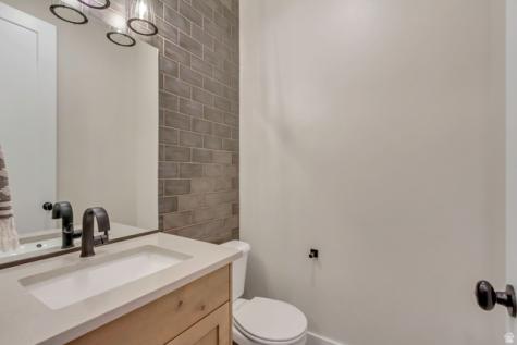 1121 E 2600 N North Ogden UT 84414