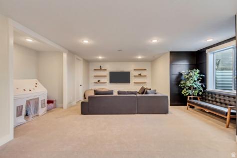 1121 E 2600 N North Ogden UT 84414