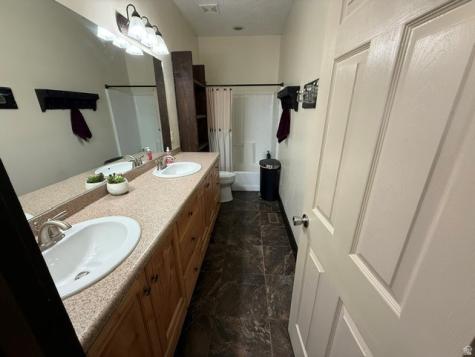 10294 N Zero E Roosevelt UT 84066