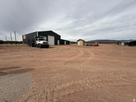 10294 N Zero E Roosevelt UT 84066