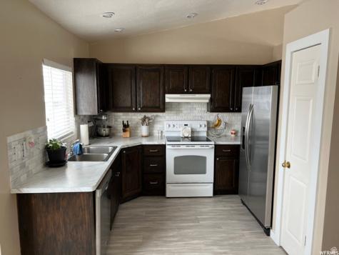4062 W 5950 S Roy UT 84067