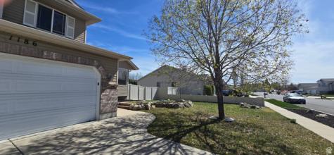 1186 N 2425 W Layton UT 84041
