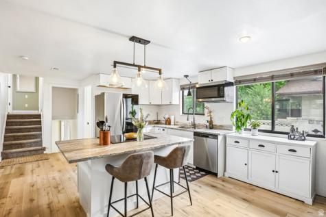 7009 S 85 E Midvale UT 84047