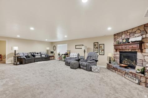 63 W 2875 Circle N Cedar City UT 84721