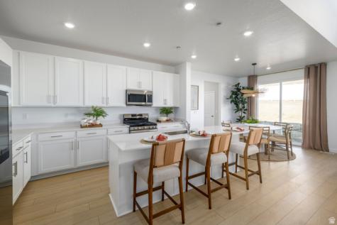 1823 W Golden Magic Lane Saratoga Springs UT 84045