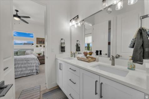 1314 E Cheyenne Way Washington UT 84780