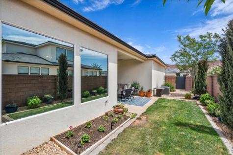 1314 E Cheyenne Way Washington UT 84780