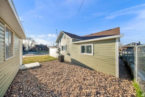197 W 100 S Tooele UT 84074