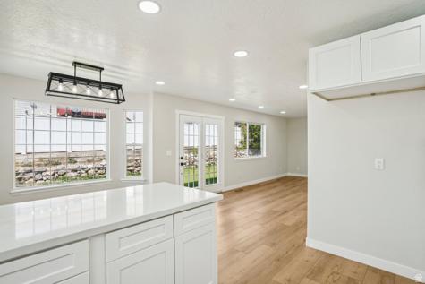 403 E 850 N Springville UT 84663