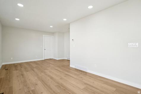 403 E 850 N Springville UT 84663