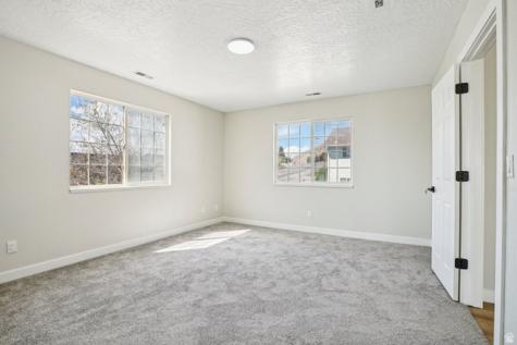 403 E 850 N Springville UT 84663
