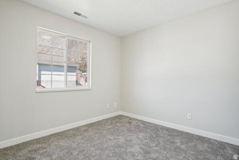 403 E 850 N Springville UT 84663