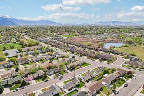 403 E 850 N Springville UT 84663