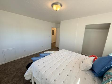 5256 S 2000 W Roy UT 84067