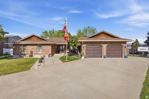 2045 W 5025 S Roy UT 84067