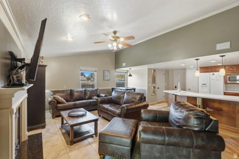 2045 W 5025 S Roy UT 84067