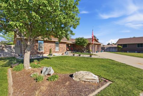 2045 W 5025 S Roy UT 84067