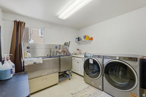 2045 W 5025 S Roy UT 84067