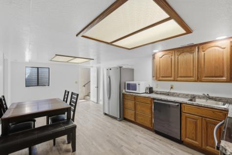 2045 W 5025 S Roy UT 84067