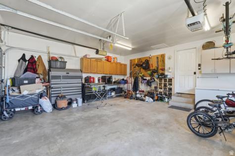 2045 W 5025 S Roy UT 84067