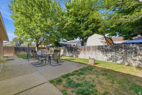 2045 W 5025 S Roy UT 84067