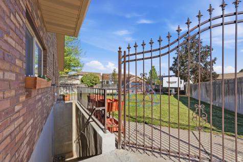 2045 W 5025 S Roy UT 84067