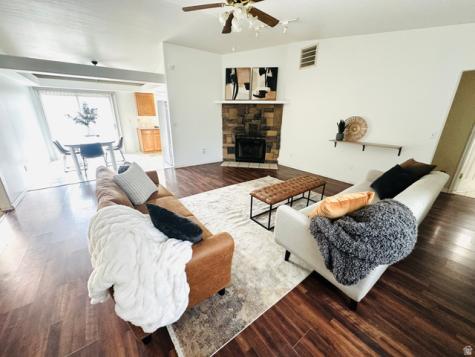 869 E 1325 N Ogden UT 84404