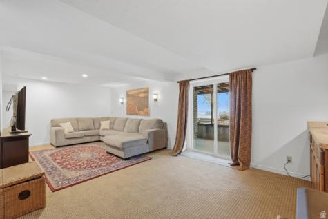 512 S 850 E Centerville UT 84014