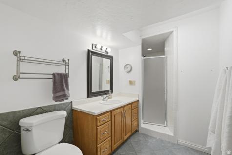 512 S 850 E Centerville UT 84014